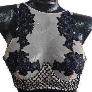 Victoria's Secret Black and Cream Lace Bra
